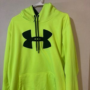 XXL Under Armour hoodie. Really good condition